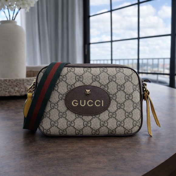 Gucci Handbags - Gucci Neo Vintage GG Supreme Messenger Bag